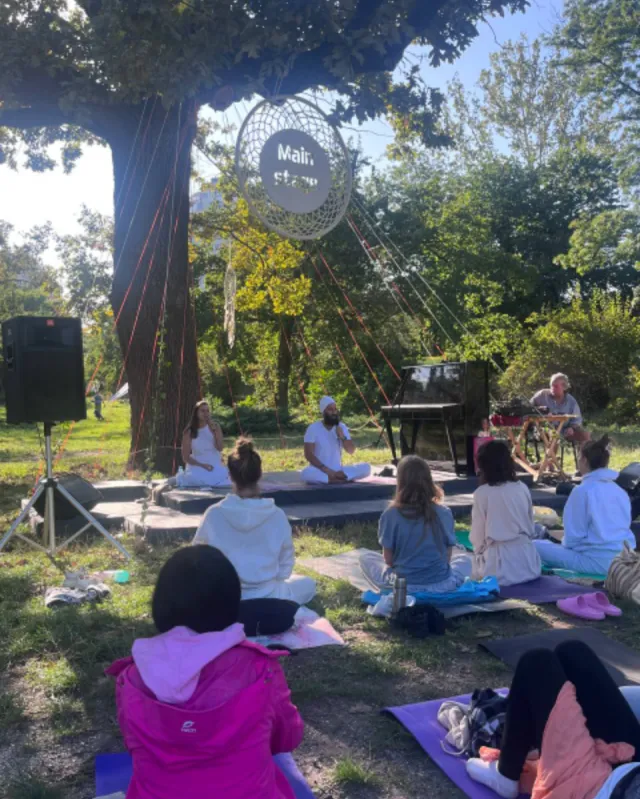 Jeevan Mukta lecture training seminar. Kundalini yoga and meditation Ukraine. Registration. Meditative healing